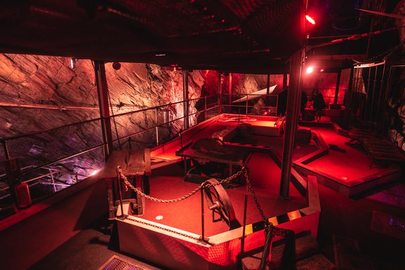 Underground Golf The World s Deepest Underground Adventure Golf underground-golf-the-world-s-deepest-underground-adventure-golf