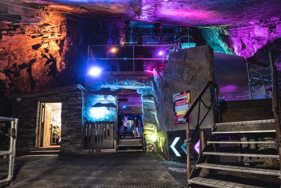 Underground Golf The World s Deepest Underground Adventure Golf underground-golf-the-world-s-deepest-underground-adventure-golf